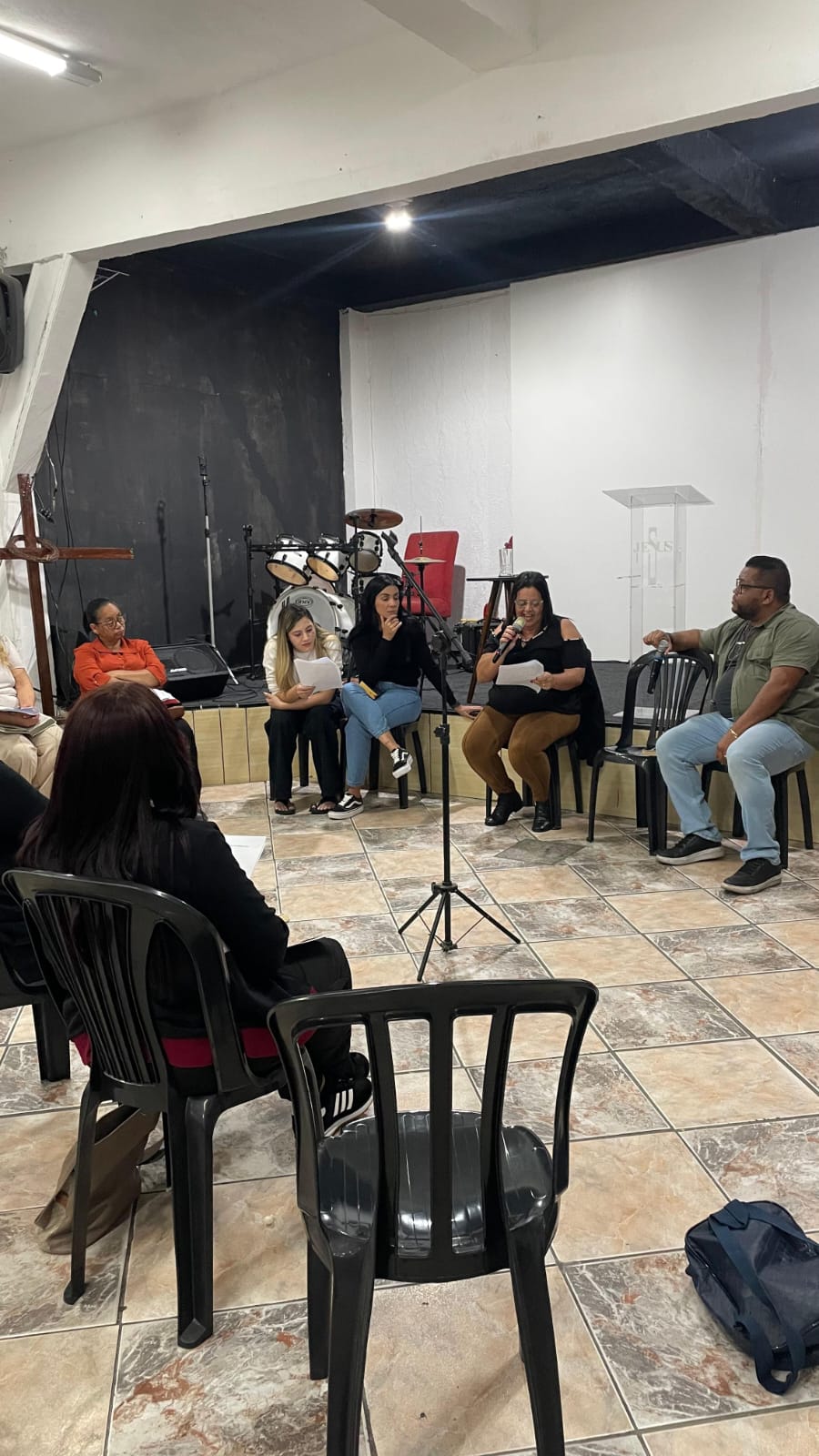 Encontro de célula do Ministério Aprisco — comunhão e estudo da Palavra